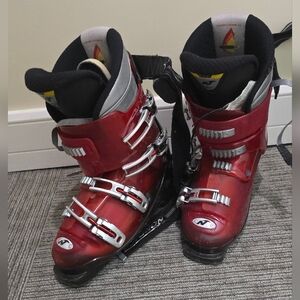 Nordica men's ski boots winterheat Soles